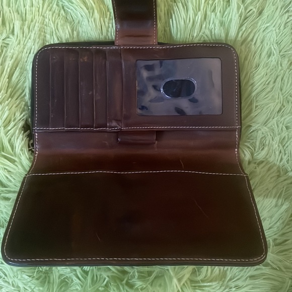 Vintage Dooney And Bourke Wallet - Picture 4 of 9